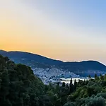 Petrino Villa